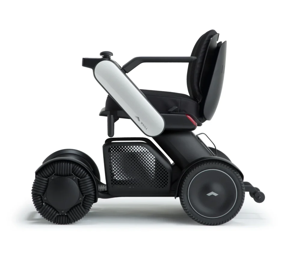 黒色の電動車椅子